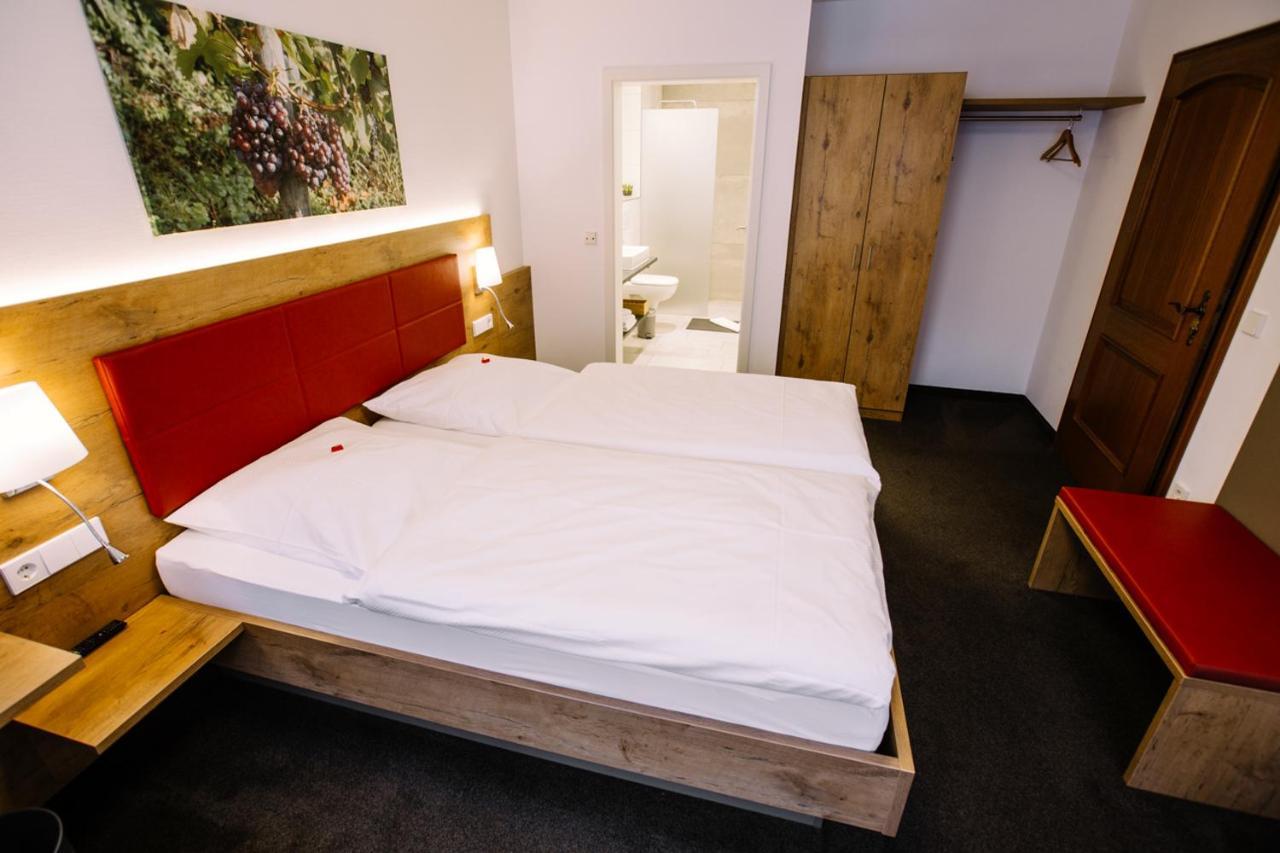 Hotel Restaurant Lamm Rosswag Vaihingen-sur-l'Enz Extérieur photo