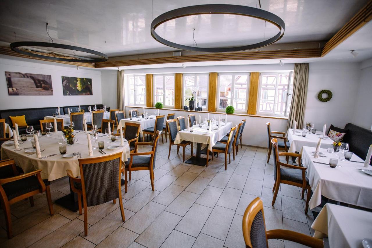 Hotel Restaurant Lamm Rosswag Vaihingen-sur-l'Enz Extérieur photo
