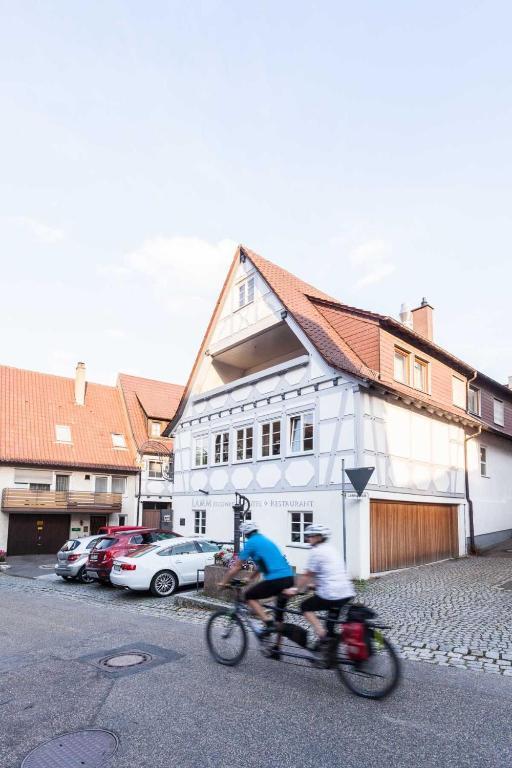 Hotel Restaurant Lamm Rosswag Vaihingen-sur-l'Enz Extérieur photo